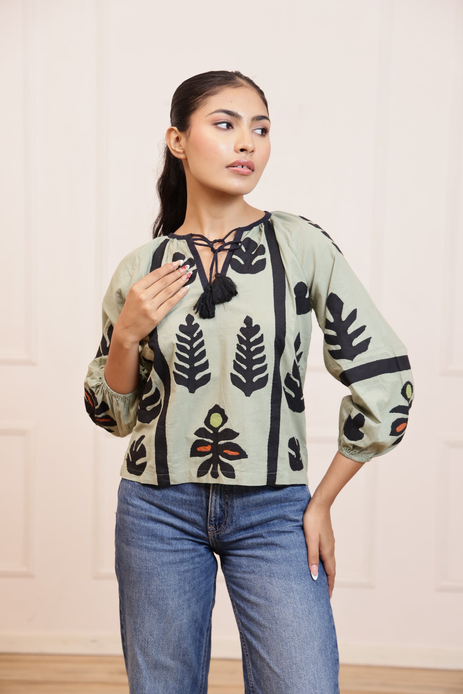 OLIVE LEAF TOP