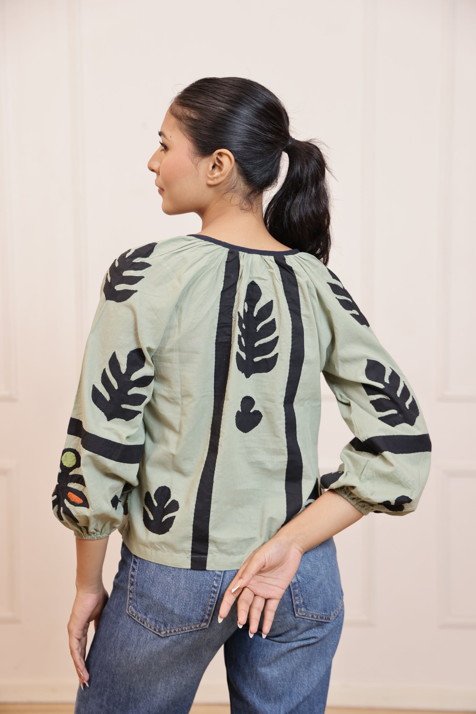 OLIVE LEAF TOP